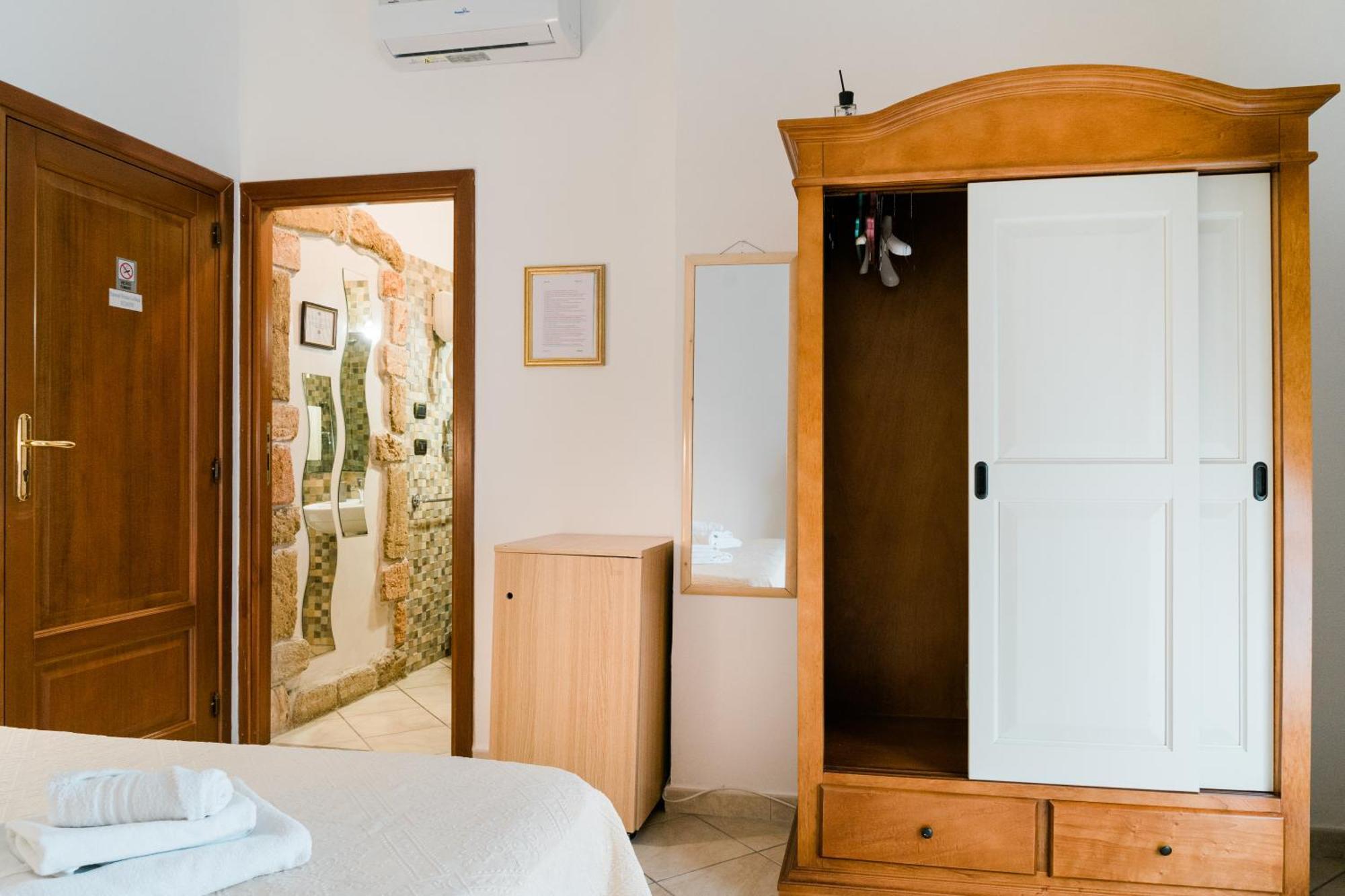 La Marmora Hotel Alghero Buitenkant foto